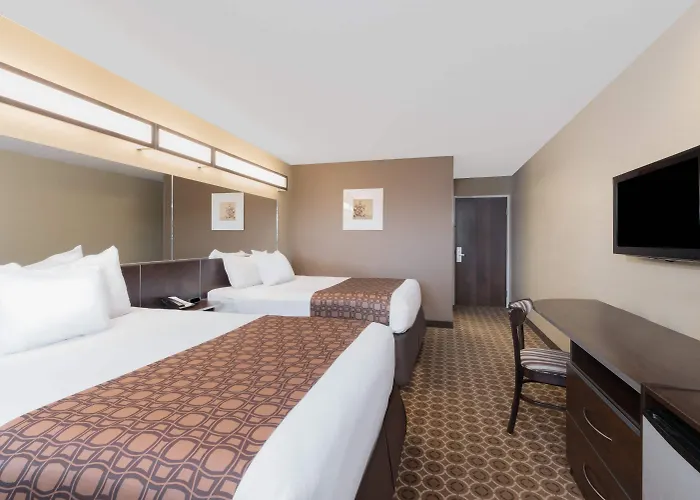 Microtel Inn & Suites By Wyndham Dickinson